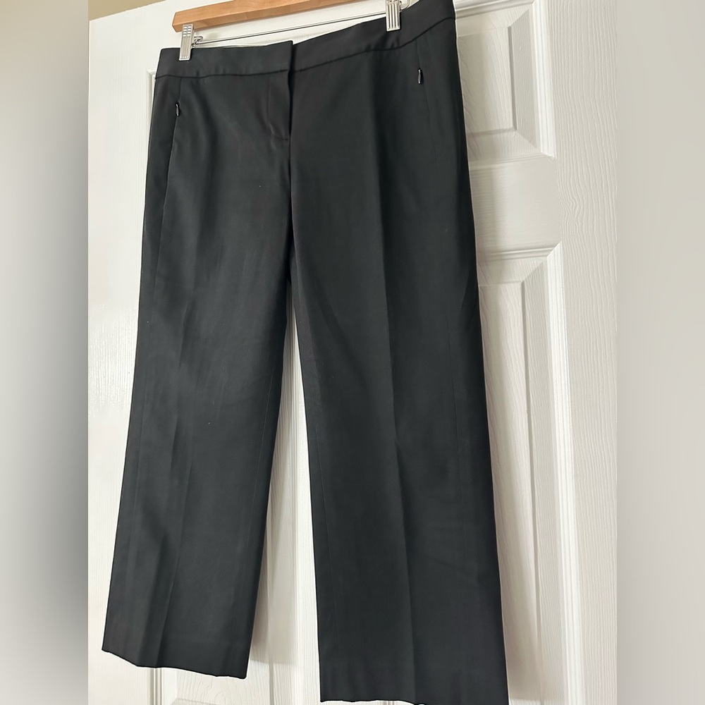 Elie Tahari Black Women's ankle length Pants. Cotton with Lycra.